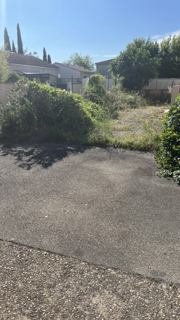 Remise en état d’une cour intérieure d’un professionnel sur l’Isle sur la Sorgue